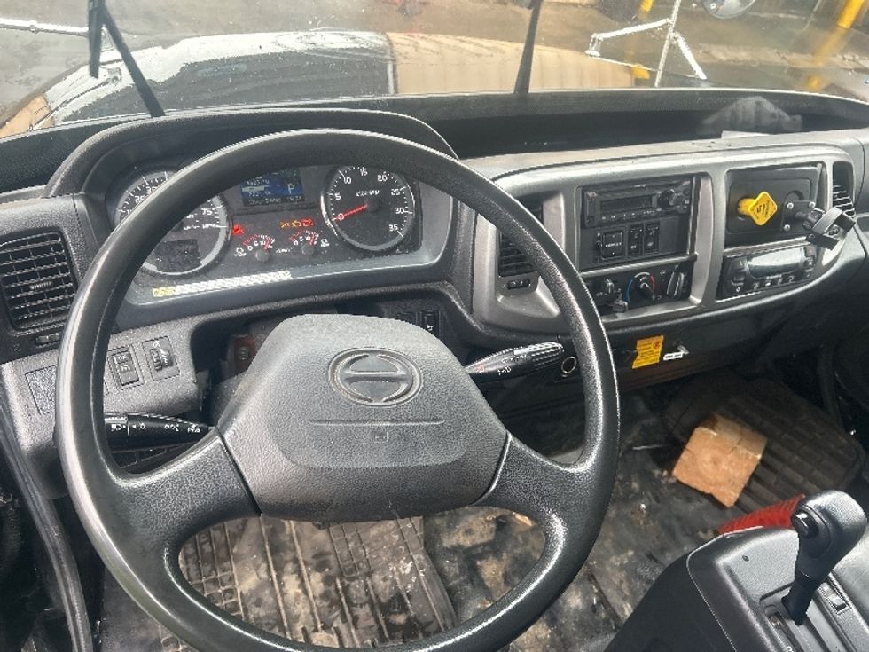 Refrigerated Truck-Light and Medium Duty Trucks-Hino-2020-268-Braintree-MA-232,469\n\t\tmiles-$ 35,750 - Image 18