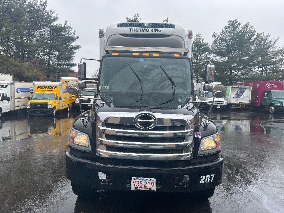 Refrigerated Truck-Light and Medium Duty Trucks-Hino-2020-268-Braintree-MA-232,469\n\t\tmiles-$ 35,750 - Image 2