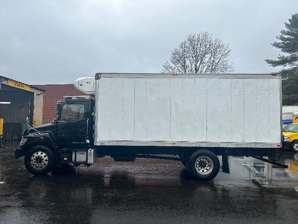 Refrigerated Truck-Light and Medium Duty Trucks-Hino-2020-268-Braintree-MA-232,469\n\t\tmiles-$ 35,750 - Image 4