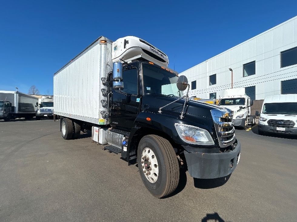 Refrigerated Truck-Light and Medium Duty Trucks-Hino-2020-268-Braintree-MA-253,466\n\t\tmiles-$ 33,250 - Image 1