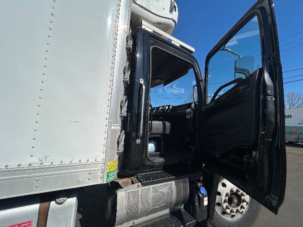 Refrigerated Truck-Light and Medium Duty Trucks-Hino-2020-268-Braintree-MA-253,466\n\t\tmiles-$ 33,250 - Image 20