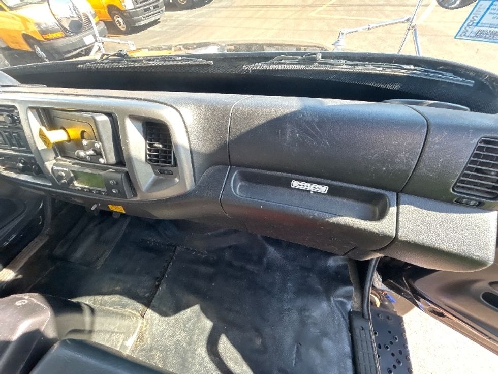 Refrigerated Truck-Light and Medium Duty Trucks-Hino-2020-268-Braintree-MA-253,466\n\t\tmiles-$ 33,250 - Image 21