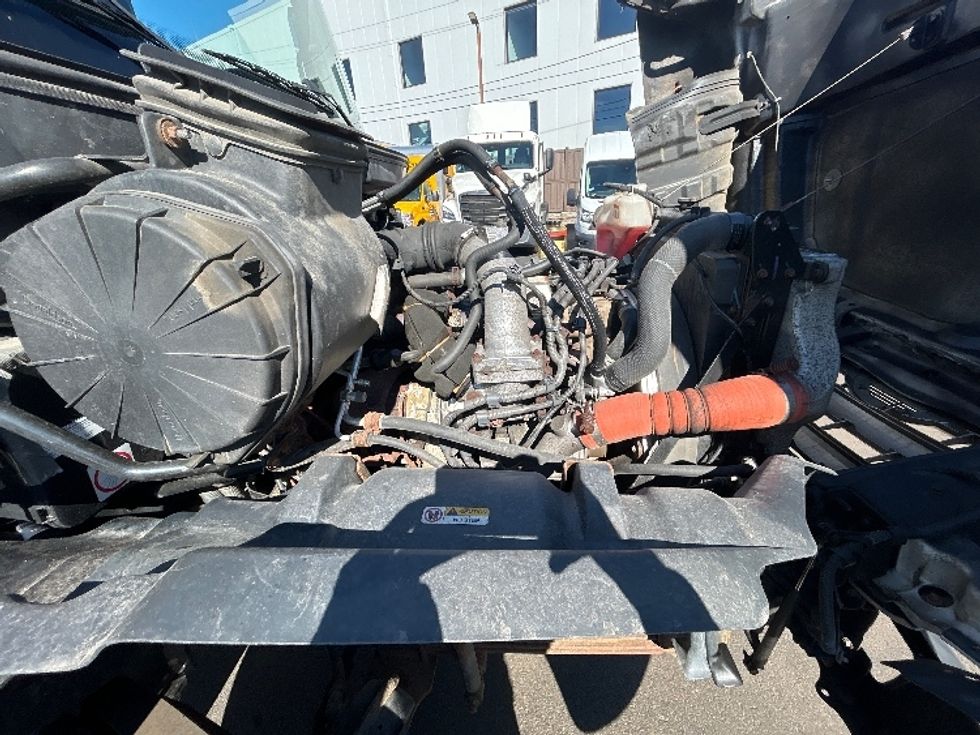 Refrigerated Truck-Light and Medium Duty Trucks-Hino-2020-268-Braintree-MA-253,466\n\t\tmiles-$ 33,250 - Image 23