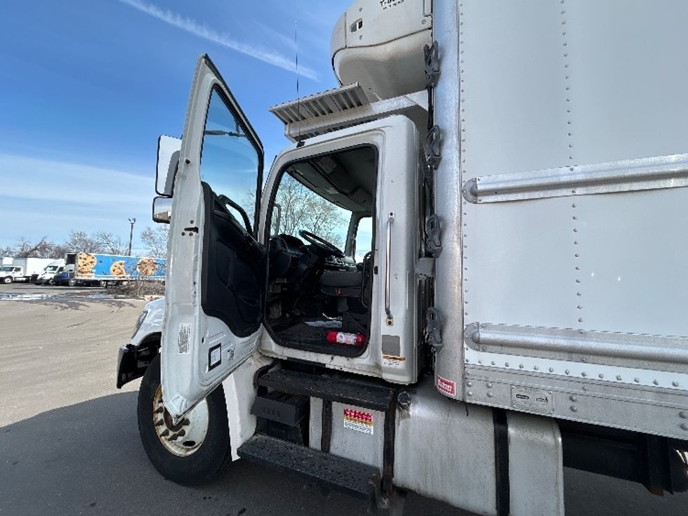 Refrigerated Truck-Light and Medium Duty Trucks-Hino-2020-268-Brooklyn Park-MN-372,059\n\t\tmiles-$ 28,500 - Image 16