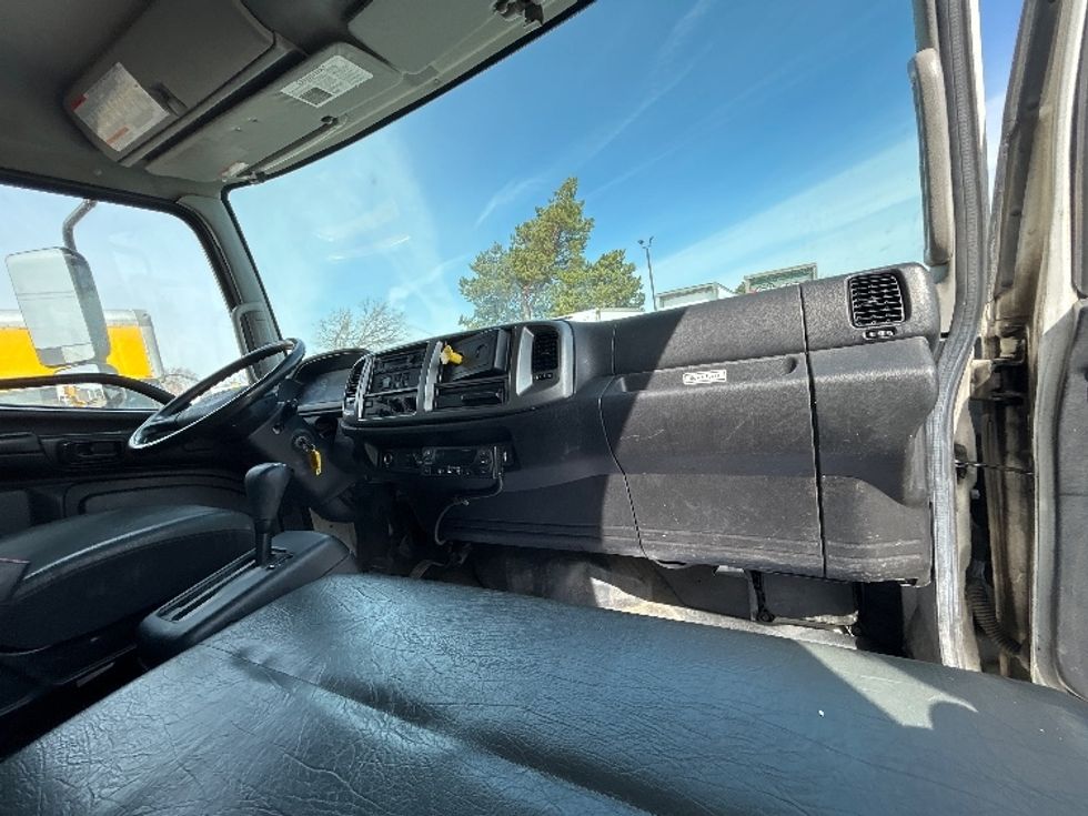 Refrigerated Truck-Light and Medium Duty Trucks-Hino-2020-268-Brooklyn Park-MN-372,059\n\t\tmiles-$ 28,500 - Image 21