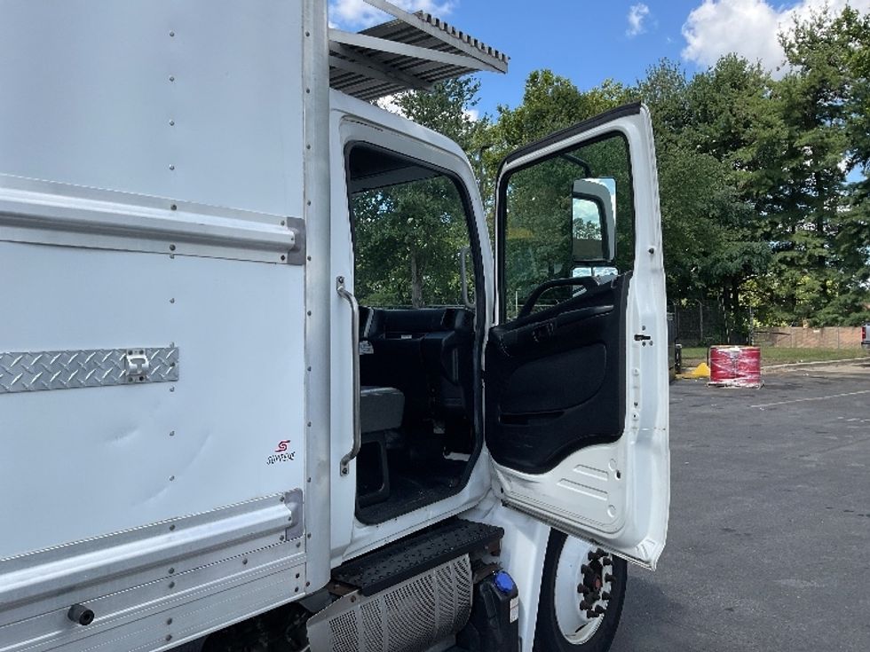 Refrigerated Truck-Light and Medium Duty Trucks-Hino-2020-268-Capitol Heights-MD-212,811\n\t\tmiles-$ 54,750 - Image 20