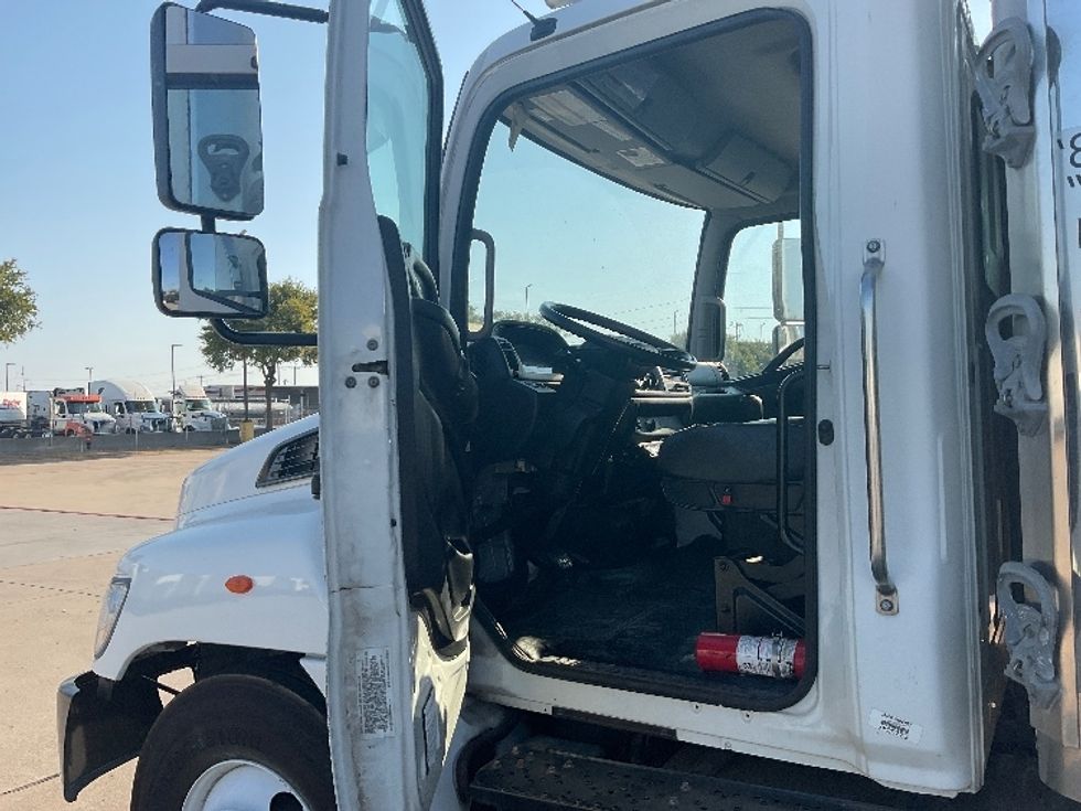 Refrigerated Truck-Light and Medium Duty Trucks-Hino-2020-268-Dallas-TX-203,467\n\t\tmiles-$ 58,500 - Image 15