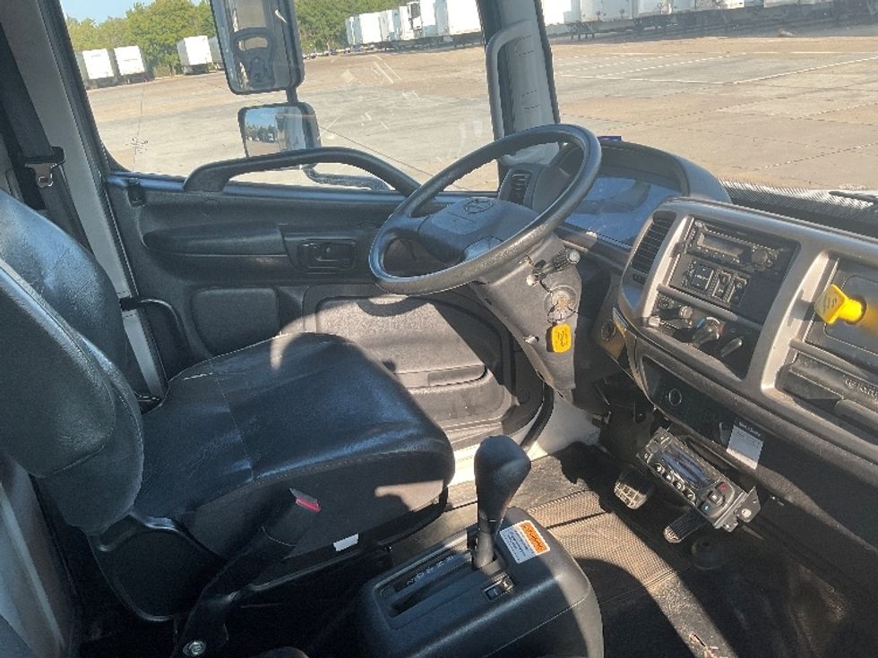 Refrigerated Truck-Light and Medium Duty Trucks-Hino-2020-268-Dallas-TX-203,467\n\t\tmiles-$ 58,500 - Image 21