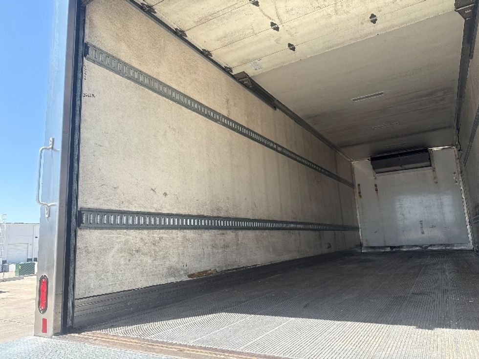 Refrigerated Truck-Light and Medium Duty Trucks-Hino-2020-268-Dallas-TX-298,348\n\t\tmiles-$ 43,000 - Image 11