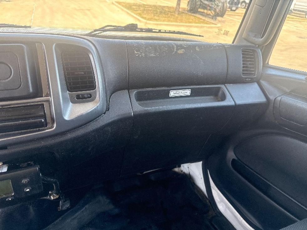 Refrigerated Truck-Light and Medium Duty Trucks-Hino-2020-268-Dallas-TX-298,348\n\t\tmiles-$ 43,000 - Image 21
