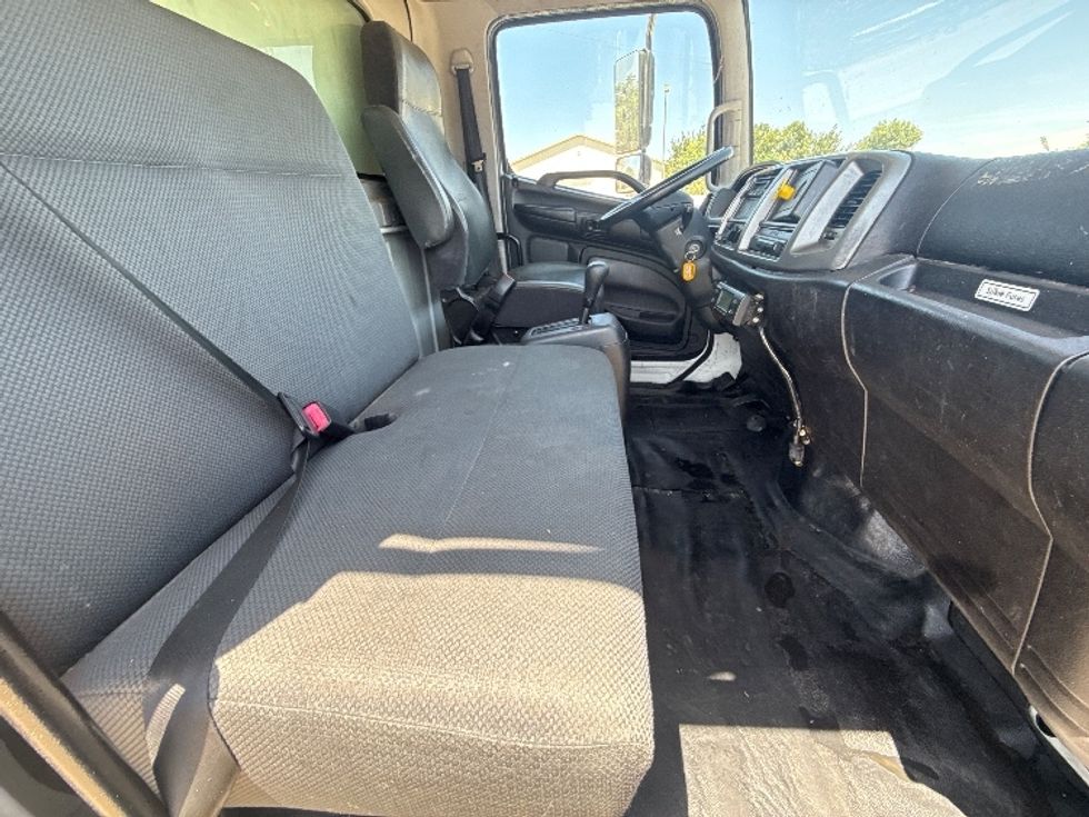 Refrigerated Truck-Light and Medium Duty Trucks-Hino-2020-268-Dallas-TX-298,348\n\t\tmiles-$ 43,000 - Image 22