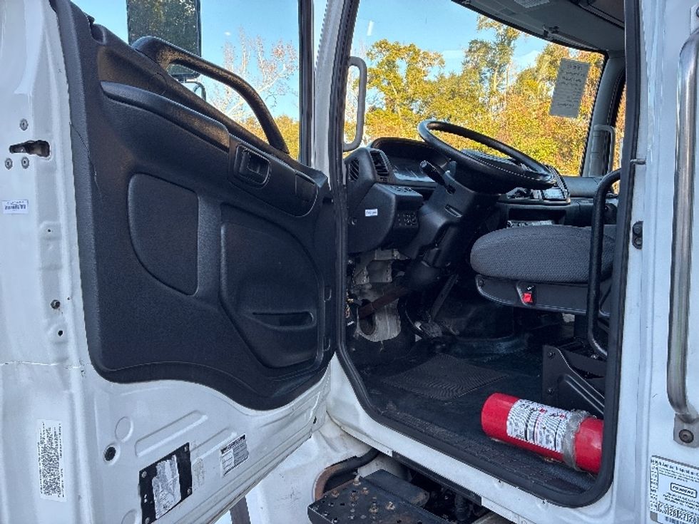 Refrigerated Truck-Light and Medium Duty Trucks-Hino-2020-268-Dothan-AL-123,524\n\t\tmiles-$ 69,000 - Image 16