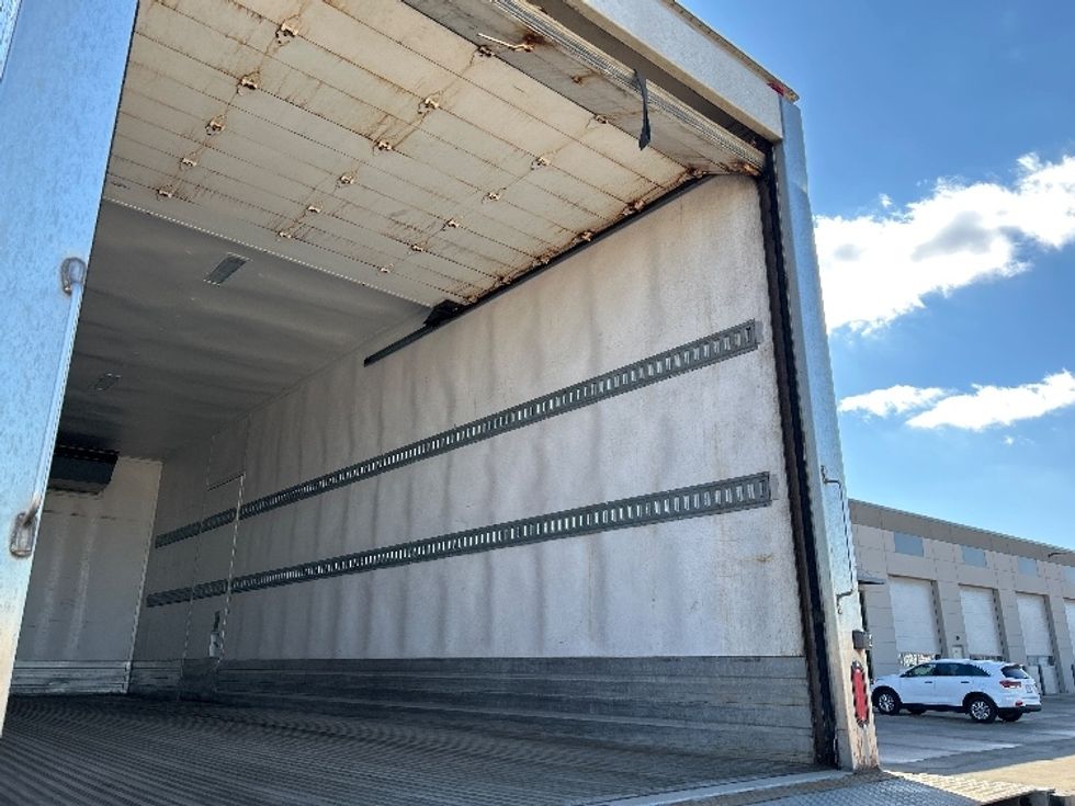 Refrigerated Truck-Light and Medium Duty Trucks-Hino-2020-268-East Chicago-IN-217,925\n\t\tmiles-$ 64,500 - Image 12