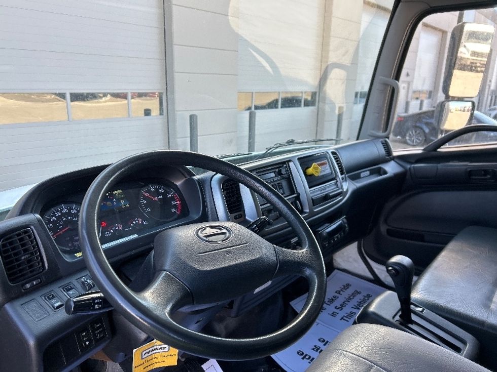 Refrigerated Truck-Light and Medium Duty Trucks-Hino-2020-268-East Chicago-IN-217,925\n\t\tmiles-$ 64,500 - Image 17