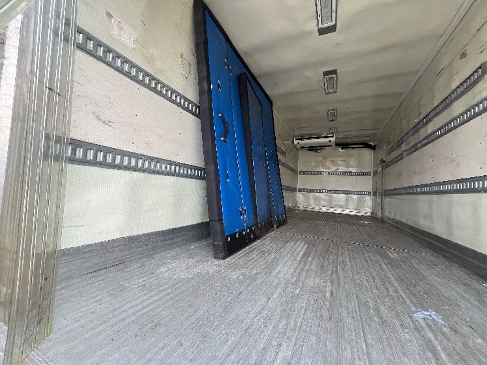 Refrigerated Truck-Light and Medium Duty Trucks-Hino-2020-268-Edison-NJ-125,320\n\t\tmiles-$ 59,500 - Image 11