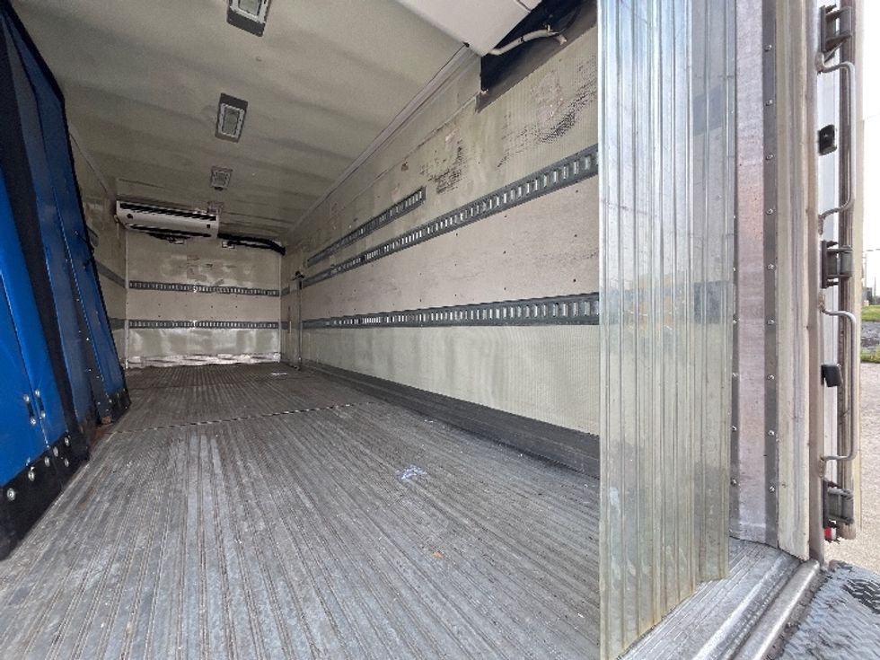 Refrigerated Truck-Light and Medium Duty Trucks-Hino-2020-268-Edison-NJ-125,320\n\t\tmiles-$ 59,500 - Image 12