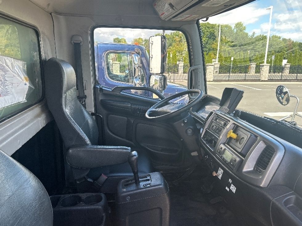 Refrigerated Truck-Light and Medium Duty Trucks-Hino-2020-268-Edison-NJ-125,320\n\t\tmiles-$ 59,500 - Image 22
