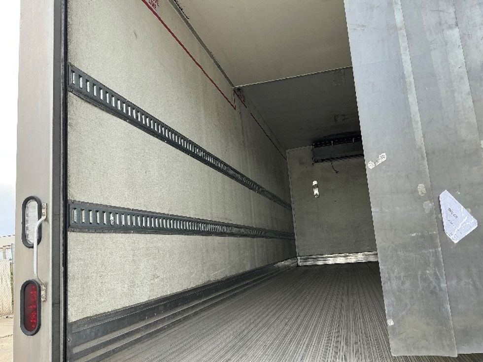 Refrigerated Truck-Light and Medium Duty Trucks-Hino-2020-268-Edmonton-AB-482,661\n\t\tkm-$ 55,250 - Image 12