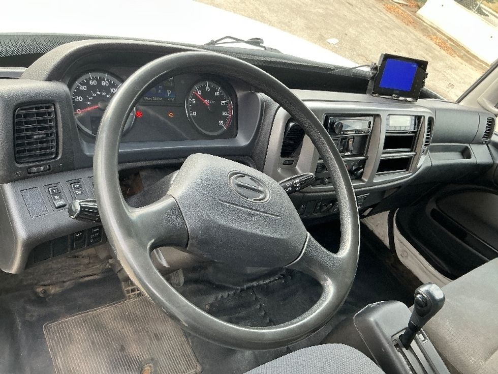 Refrigerated Truck-Light and Medium Duty Trucks-Hino-2020-268-Edmonton-AB-482,661\n\t\tkm-$ 55,250 - Image 19