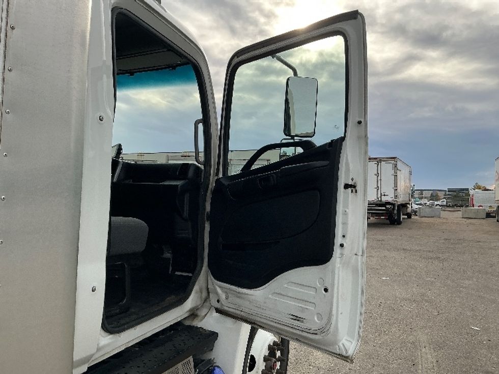 Refrigerated Truck-Light and Medium Duty Trucks-Hino-2020-268-Edmonton-AB-482,661\n\t\tkm-$ 55,250 - Image 20