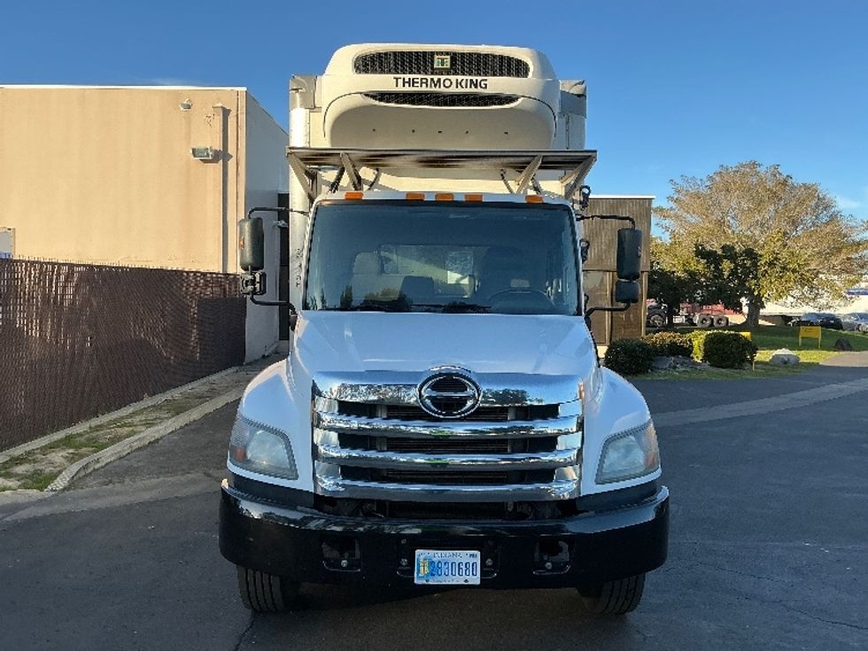 Refrigerated Truck-Light and Medium Duty Trucks-Hino-2020-268-Fontana-CA-177,402\n\t\tmiles-$ 64,750 - Image 2