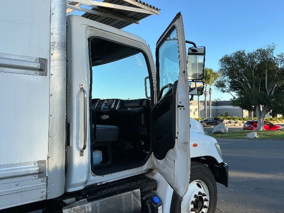 Refrigerated Truck-Light and Medium Duty Trucks-Hino-2020-268-Fontana-CA-177,402\n\t\tmiles-$ 64,750 - Image 20