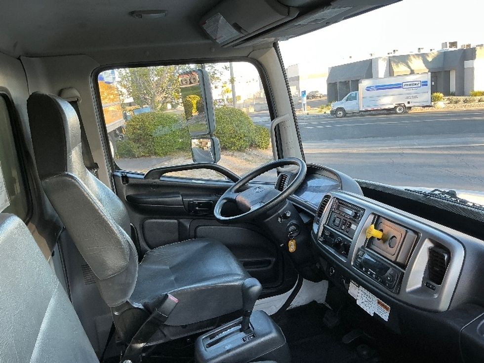 Refrigerated Truck-Light and Medium Duty Trucks-Hino-2020-268-Fontana-CA-177,402\n\t\tmiles-$ 64,750 - Image 22
