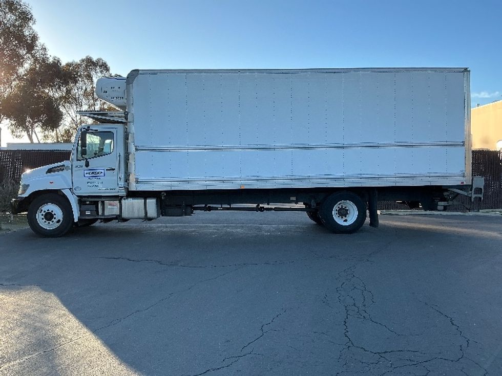 Refrigerated Truck-Light and Medium Duty Trucks-Hino-2020-268-Fontana-CA-177,402\n\t\tmiles-$ 64,750 - Image 4