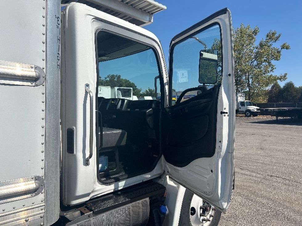 Refrigerated Truck-Light and Medium Duty Trucks-Hino-2020-268-Fort Wayne-IN-177,138\n\t\tmiles-$ 61,250 - Image 15