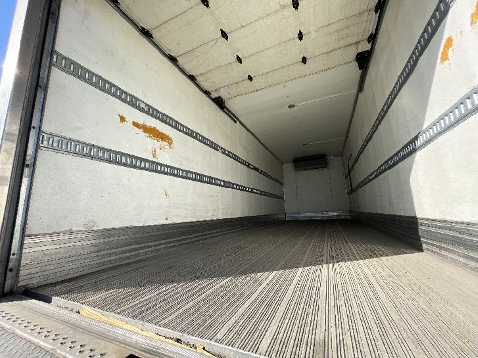 Refrigerated Truck-Light and Medium Duty Trucks-Hino-2020-268-Fresno-CA-141,911\n\t\tmiles-$ 70,250 - Image 10