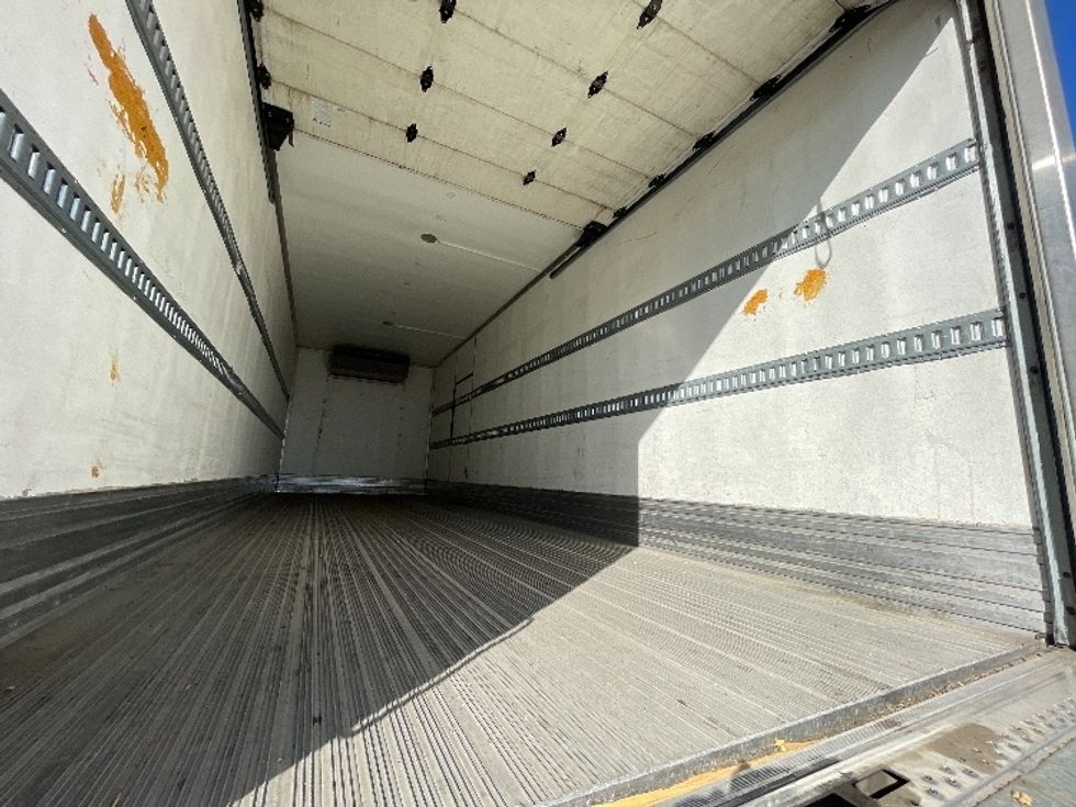 Refrigerated Truck-Light and Medium Duty Trucks-Hino-2020-268-Fresno-CA-141,911\n\t\tmiles-$ 70,250 - Image 11