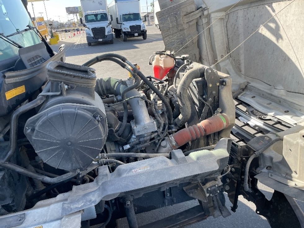 Refrigerated Truck-Light and Medium Duty Trucks-Hino-2020-268-Fresno-CA-141,911\n\t\tmiles-$ 70,250 - Image 22