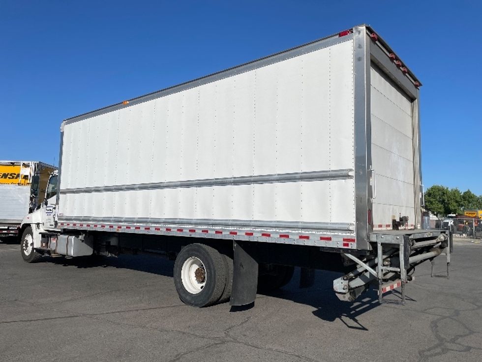 Refrigerated Truck-Light and Medium Duty Trucks-Hino-2020-268-Fresno-CA-141,911\n\t\tmiles-$ 70,250 - Image 6