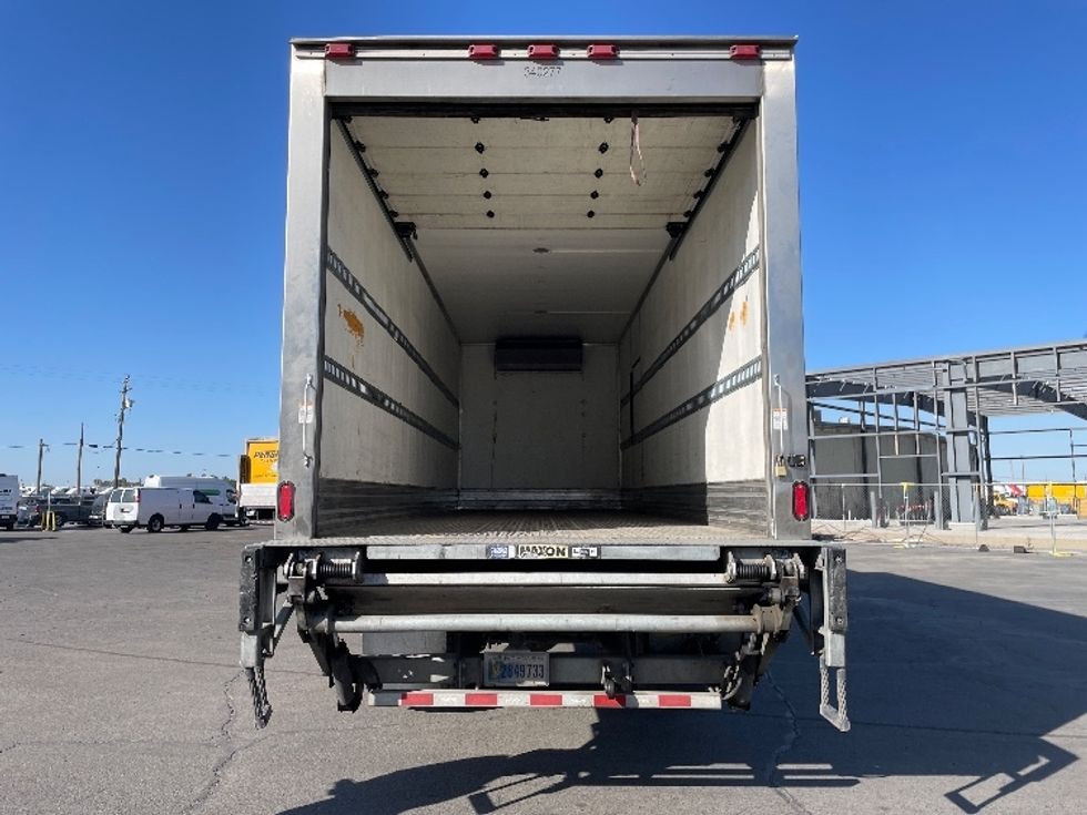 Refrigerated Truck-Light and Medium Duty Trucks-Hino-2020-268-Fresno-CA-141,911\n\t\tmiles-$ 70,250 - Image 8