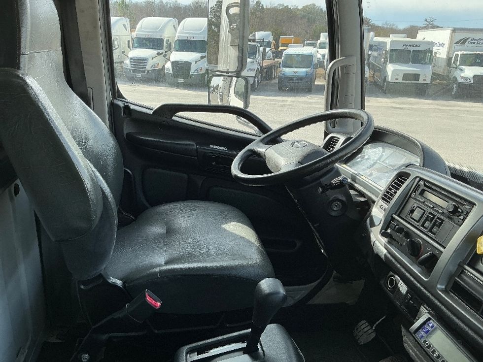 Refrigerated Truck-Light and Medium Duty Trucks-Hino-2020-268-Garden City-GA-179,582\n\t\tmiles-$ 62,250 - Image 19