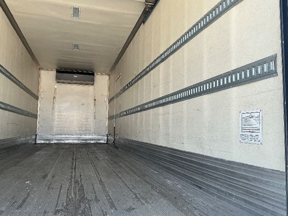 Refrigerated Truck-Light and Medium Duty Trucks-Hino-2020-268-Jurupa Valley-CA-145,917\n\t\tmiles-$ 70,500 - Image 12