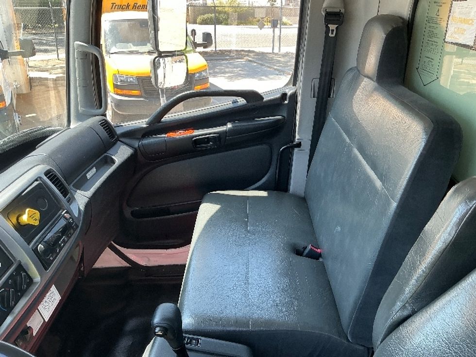 Refrigerated Truck-Light and Medium Duty Trucks-Hino-2020-268-Jurupa Valley-CA-145,917\n\t\tmiles-$ 70,500 - Image 19