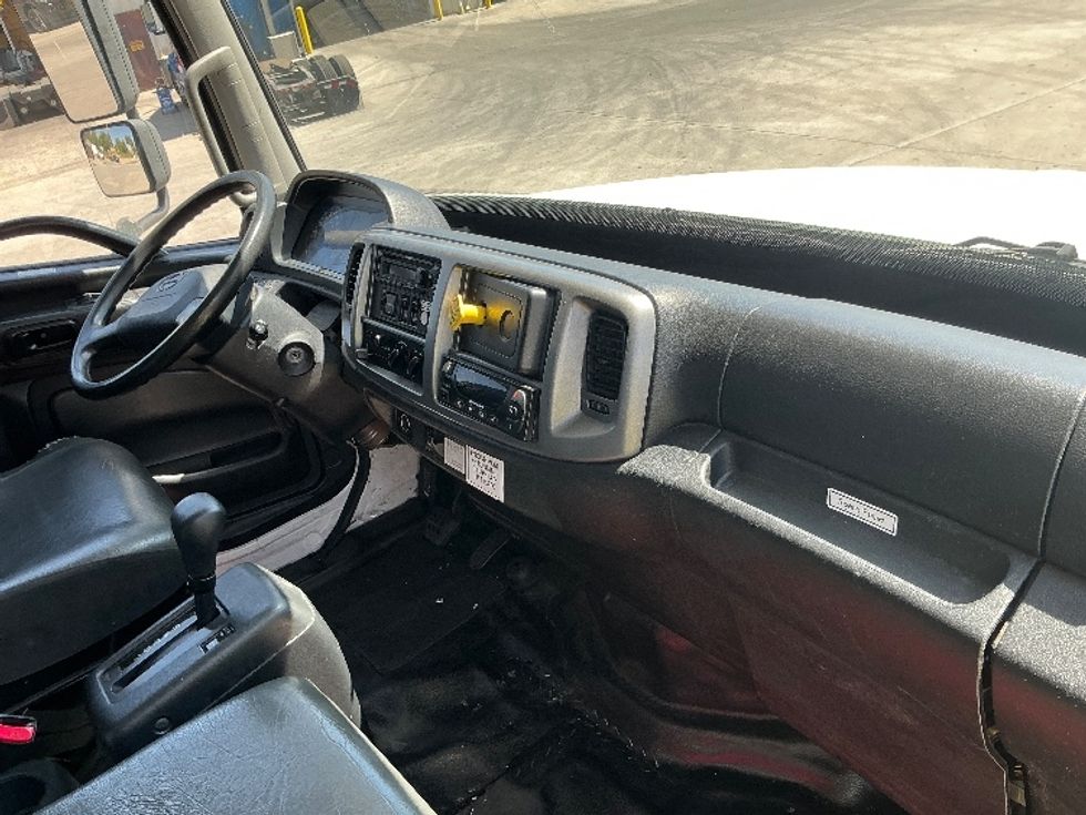 Refrigerated Truck-Light and Medium Duty Trucks-Hino-2020-268-Jurupa Valley-CA-145,917\n\t\tmiles-$ 70,500 - Image 22