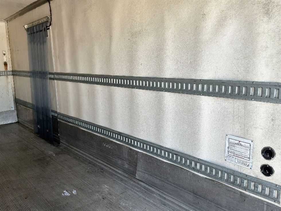 Refrigerated Truck-Light and Medium Duty Trucks-Hino-2020-268-Jurupa Valley-CA-151,285\n\t\tmiles-$ 53,750 - Image 11