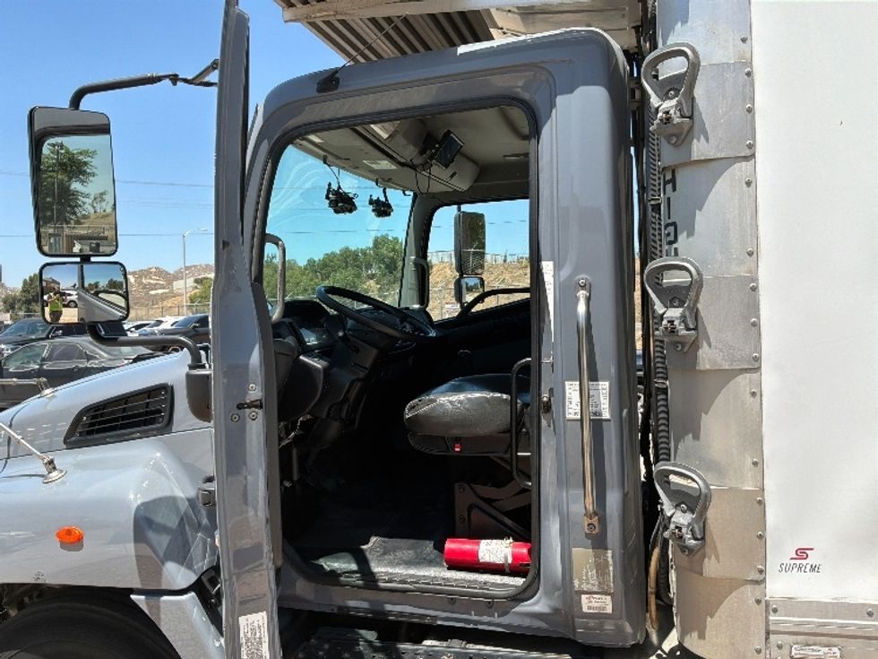 Refrigerated Truck-Light and Medium Duty Trucks-Hino-2020-268-Jurupa Valley-CA-151,285\n\t\tmiles-$ 53,750 - Image 15