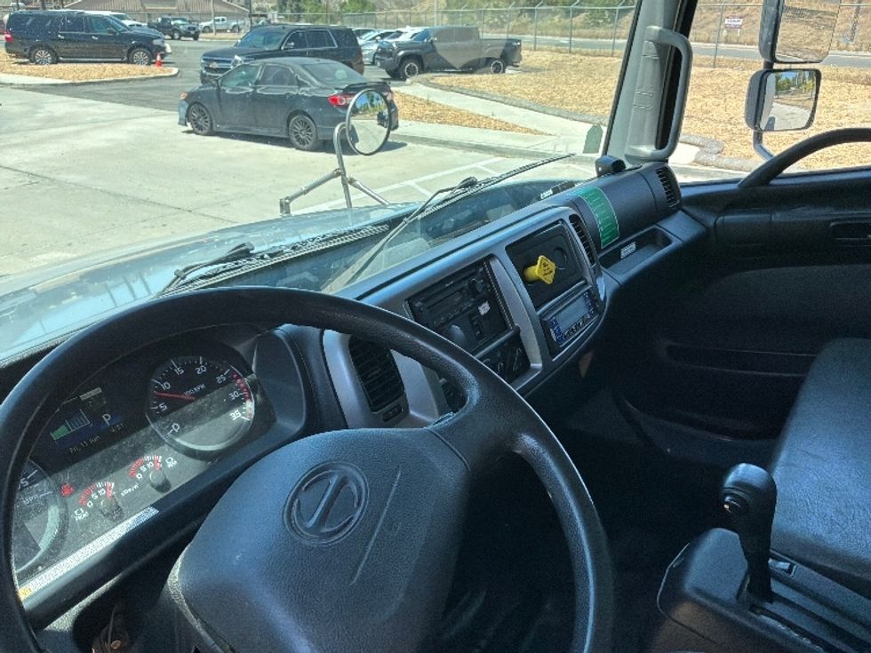 Refrigerated Truck-Light and Medium Duty Trucks-Hino-2020-268-Jurupa Valley-CA-151,285\n\t\tmiles-$ 53,750 - Image 17