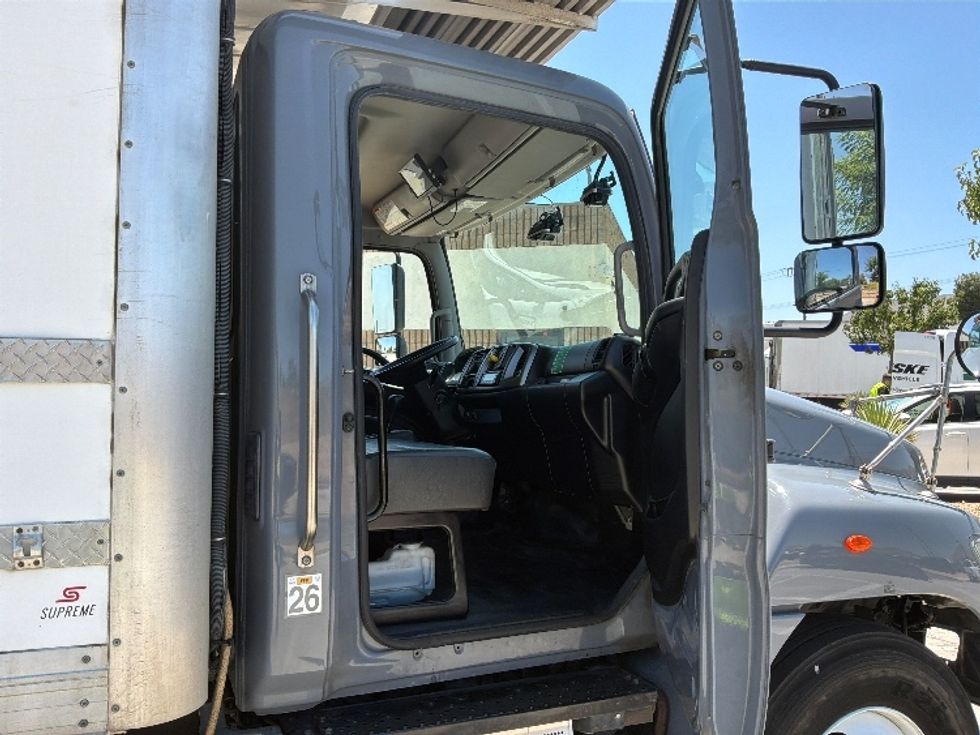 Refrigerated Truck-Light and Medium Duty Trucks-Hino-2020-268-Jurupa Valley-CA-151,285\n\t\tmiles-$ 53,750 - Image 19