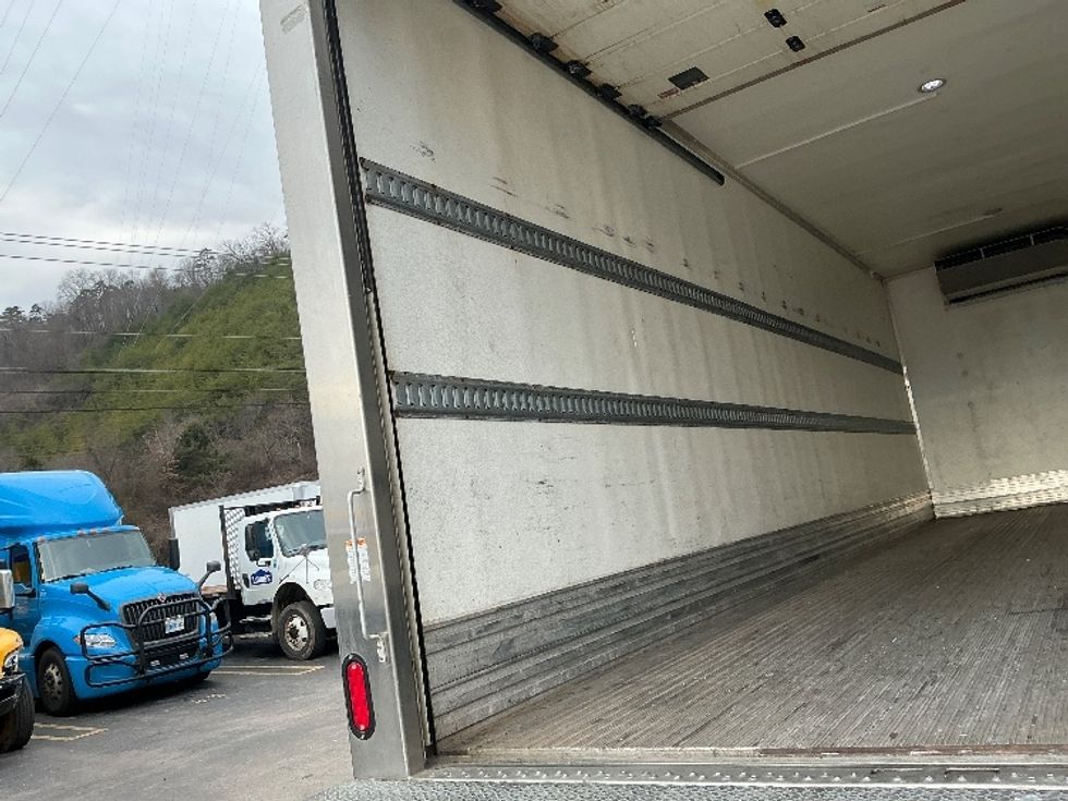 Refrigerated Truck-Light and Medium Duty Trucks-Hino-2020-268-Knoxville-TN-204,055\n\t\tmiles-$ 61,500 - Image 11