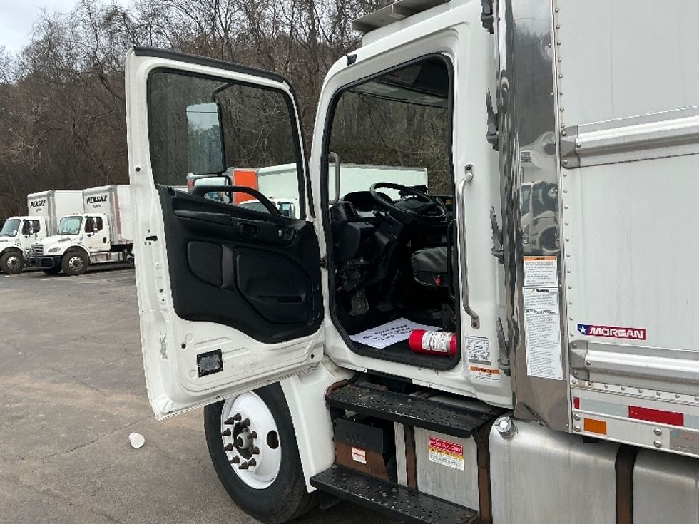Refrigerated Truck-Light and Medium Duty Trucks-Hino-2020-268-Knoxville-TN-204,055\n\t\tmiles-$ 61,500 - Image 16