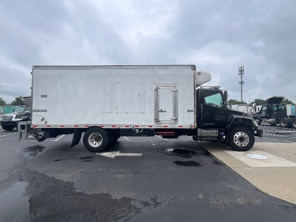 Refrigerated Truck-Light and Medium Duty Trucks-Hino-2020-268-Milford-DE-170,181\n\t\tmiles-$ 49,000 - Image 12