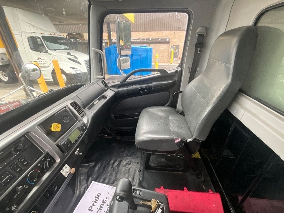Refrigerated Truck-Light and Medium Duty Trucks-Hino-2020-268-Milford-DE-170,181\n\t\tmiles-$ 49,000 - Image 16