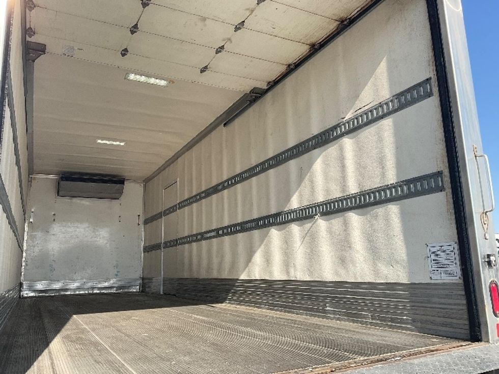 Refrigerated Truck-Light and Medium Duty Trucks-Hino-2020-268-Milwaukee-WI-187,947\n\t\tmiles-$ 58,000 - Image 12