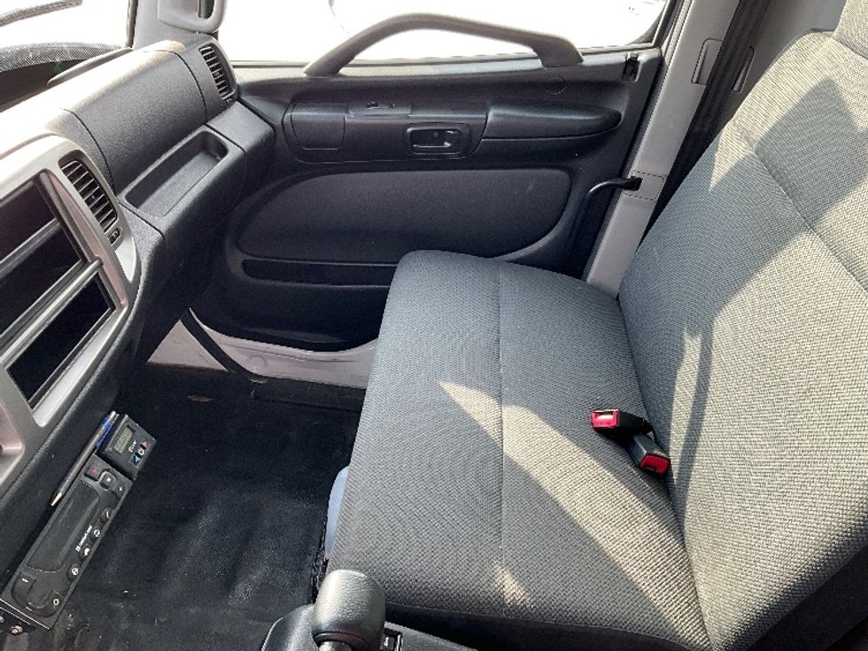 Refrigerated Truck-Light and Medium Duty Trucks-Hino-2020-268-Mississauga-ON-284,899\n\t\tkm-$ 78,750 - Image 19