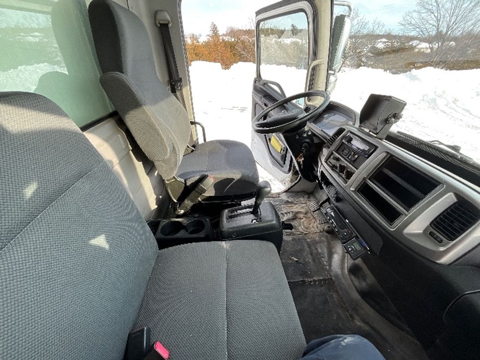 Refrigerated Truck-Light and Medium Duty Trucks-Hino-2020-268-Mississauga-ON-284,899\n\t\tkm-$ 78,750 - Image 22