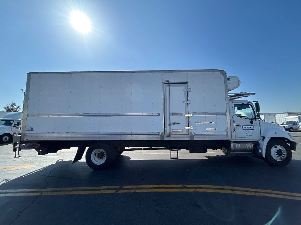 Refrigerated Truck-Light and Medium Duty Trucks-Hino-2020-268-Montebello-CA-195,763\n\t\tmiles-$ 63,000 - Image 15
